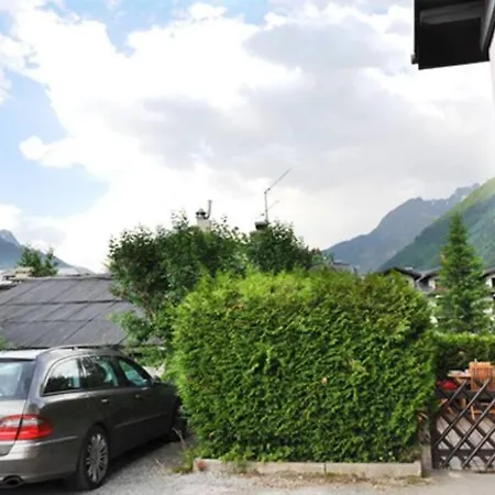 Apartmán Garden Chalet In Centre *